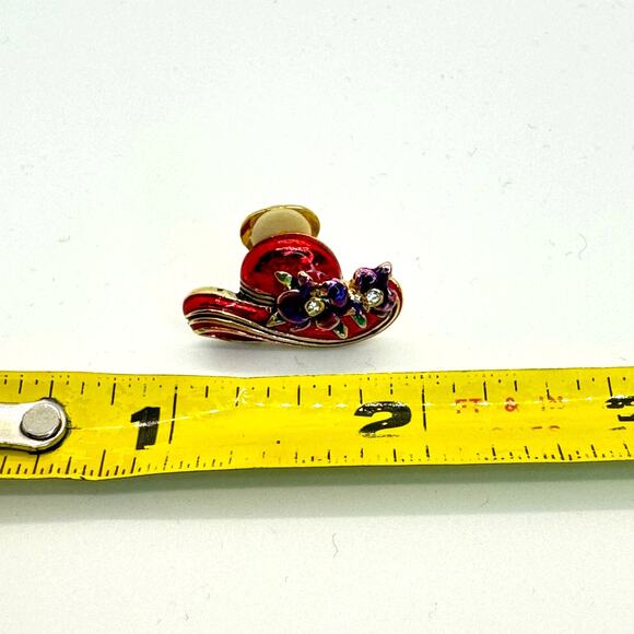 Vintage Red Hat Society Ladies Enamel Clip On Earrings Gold Metal Purple Flowers - Picture 5 of 5